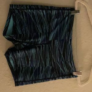 Champion gym shorts size L